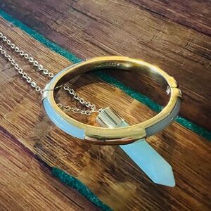 Talbots coordinating necklace & bracelet with aquamarine stones, gold tone